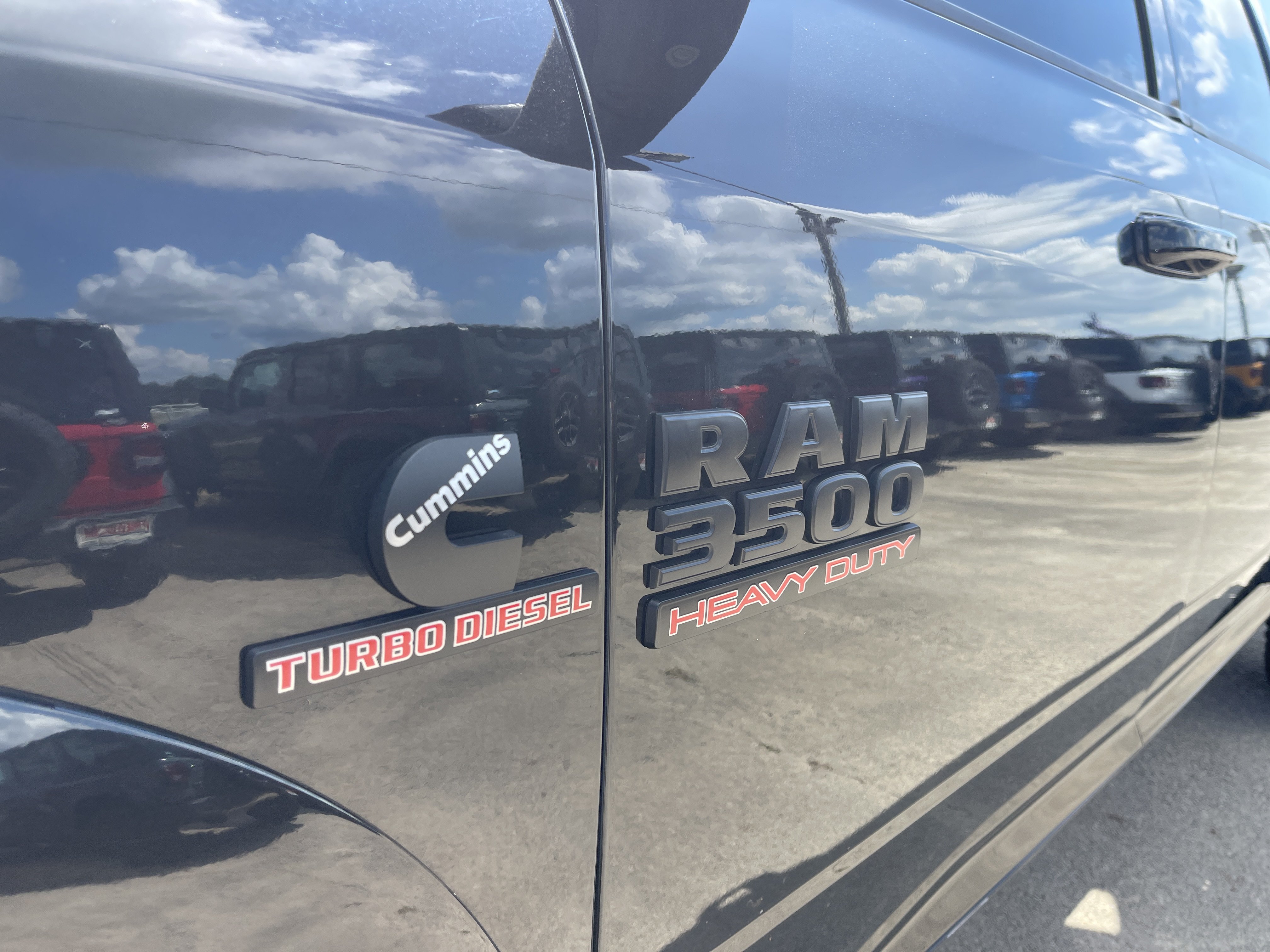 Used 2017 RAM 3500 Laramie w/ Sport Appearance Group AWD/4WD image 12
