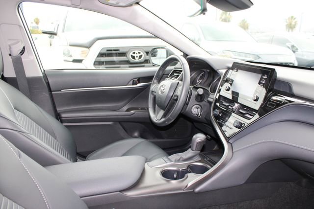 Used 2024 Toyota Camry SE FWD image 5