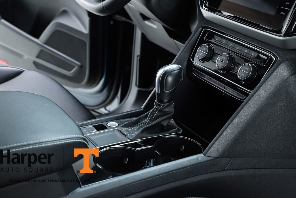 Used 2023 Volkswagen Atlas Cross Sport SE w/ Panoramic Sunroof Package FWD image 34