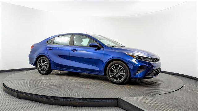 Used 2022 Kia Forte LXS image 11