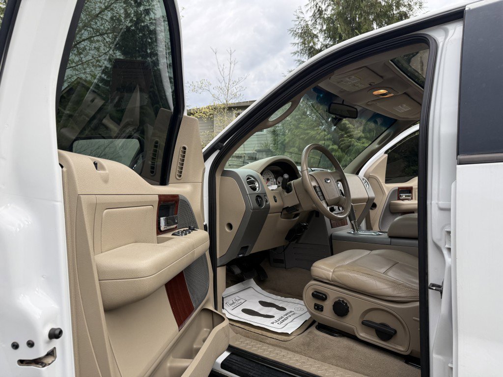Used 2006 Ford F150 XLT AWD/4WD image 12