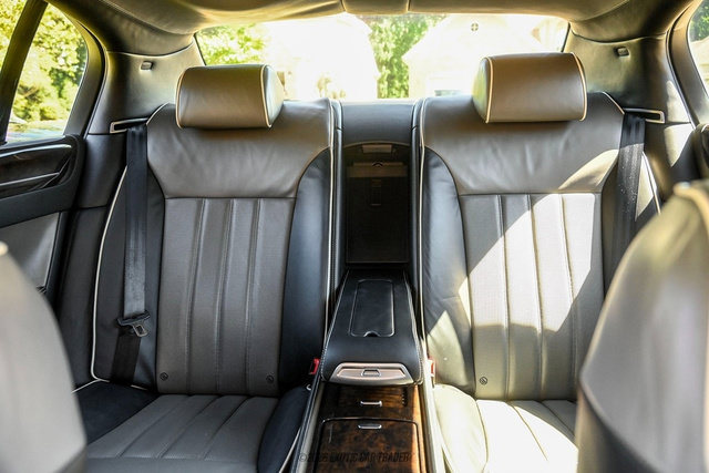 Used 2012 Bentley Flying Spur Flying Spur AWD/4WD image 45