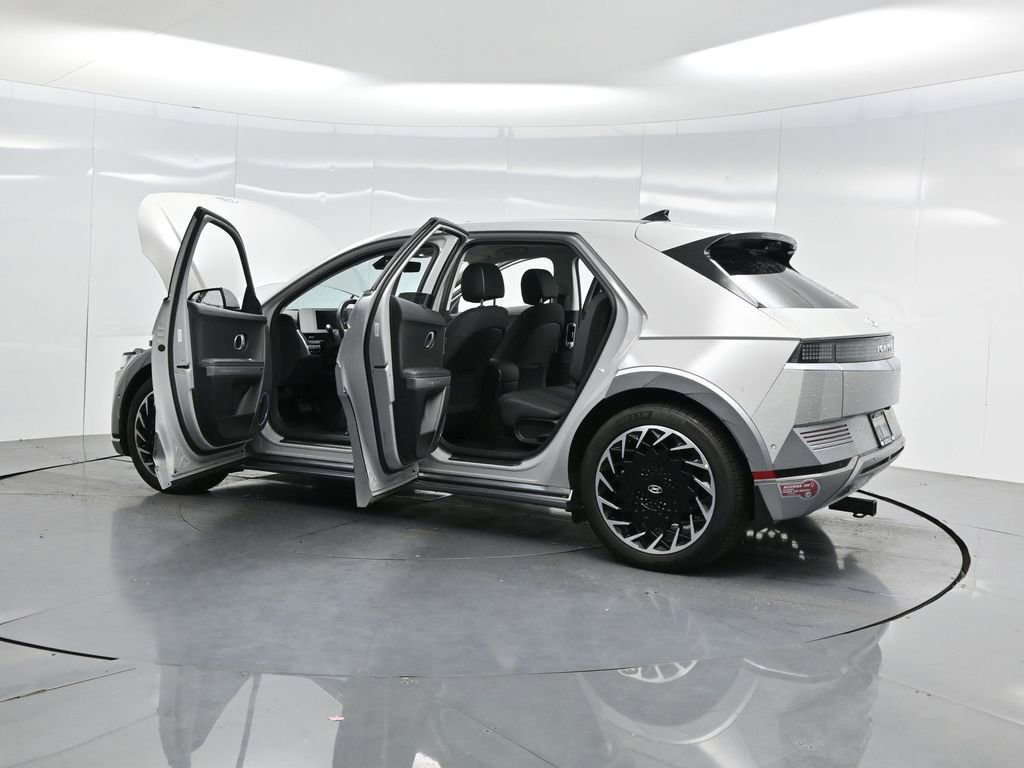 Used 2024 Hyundai Ioniq 5 Limited image 58