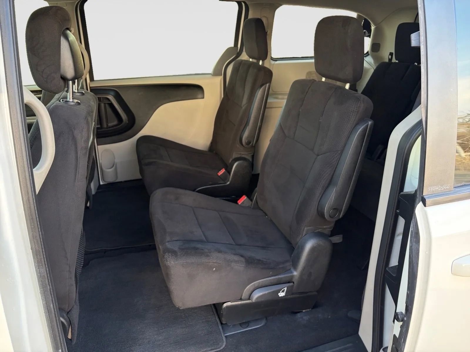 Used 2012 Dodge Grand Caravan SE image 11