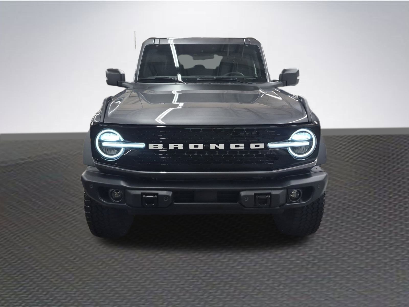 New 2025 Ford Bronco Badlands image 3