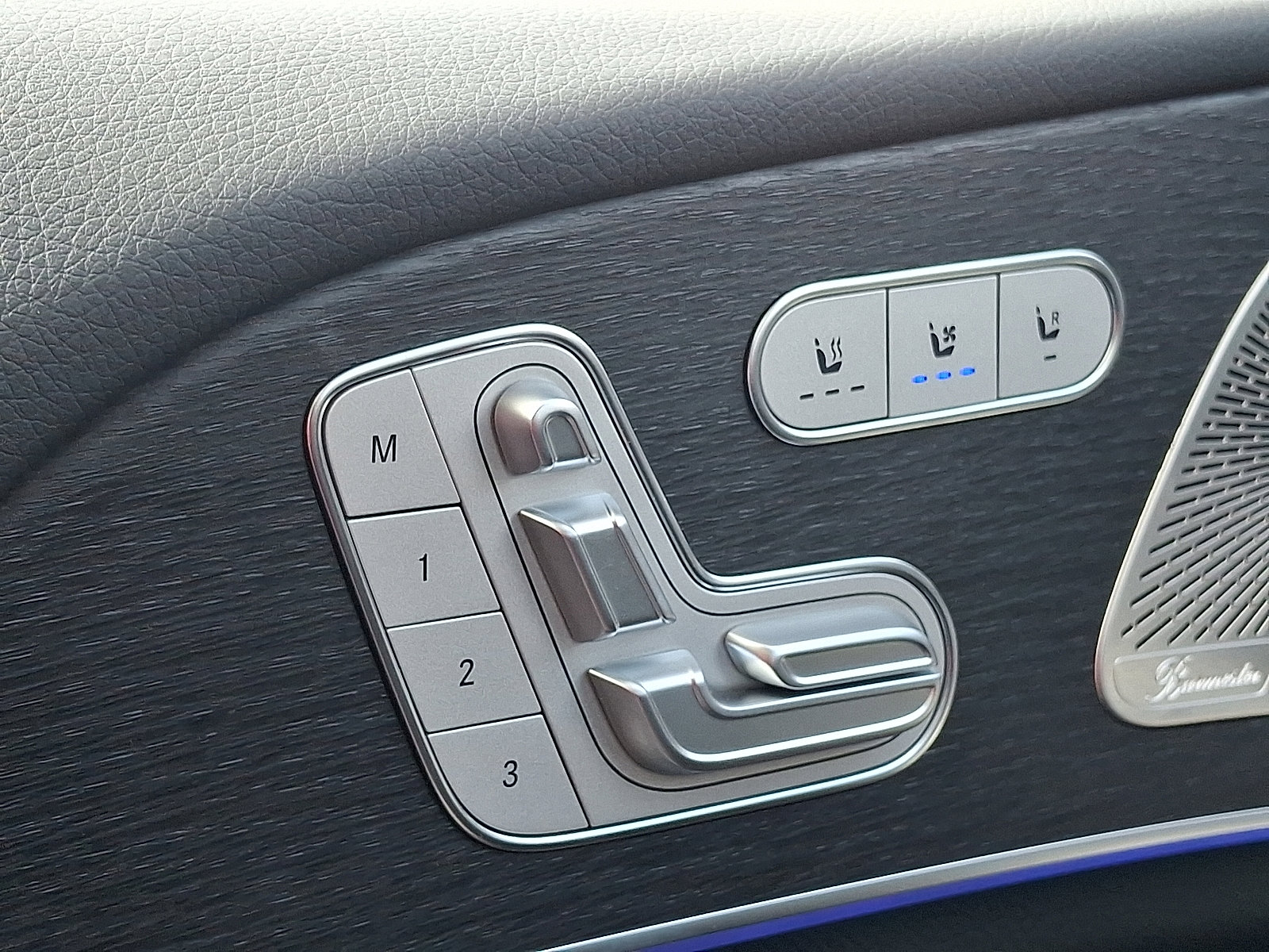 New 2026 Mercedes-Benz GLE 450 4MATIC image 17