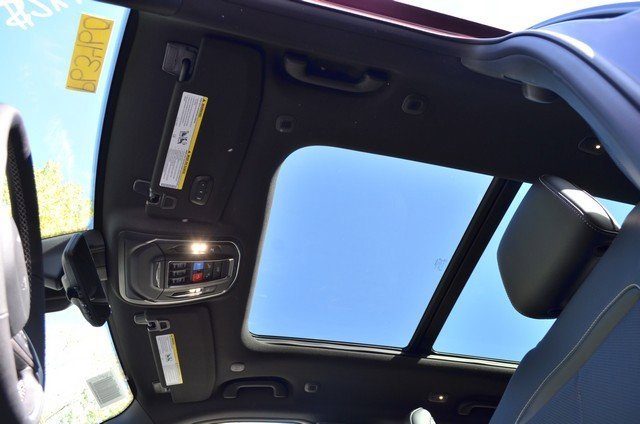 New 2025 Jeep Grand Cherokee Limited w/ Luxury Tech Group II image 31