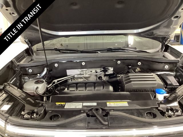 Used 2024 Volkswagen Atlas Cross Sport SEL R-Line AWD/4WD image 17