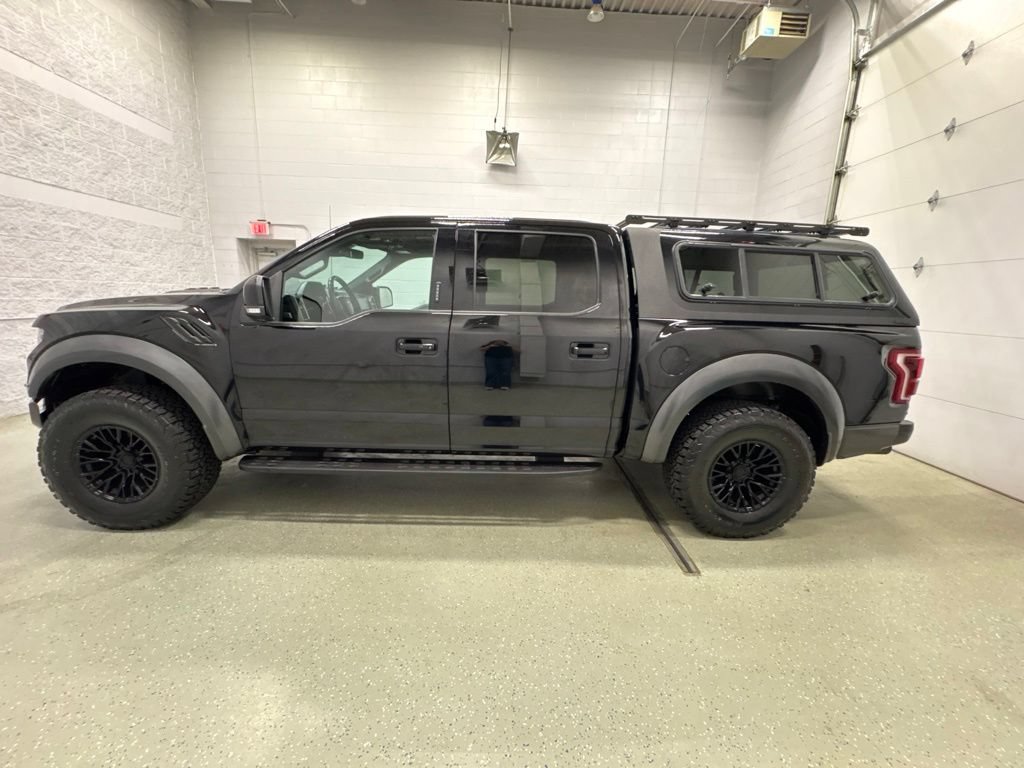 Used 2017 Ford F150 Raptor w/ Equipment Group 802A Luxury AWD/4WD image 8