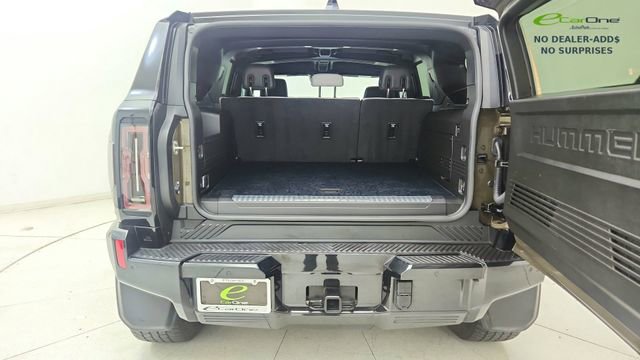 Used 2025 GMC Hummer EV 2X w/ LPO, Sport Package AWD/4WD image 14
