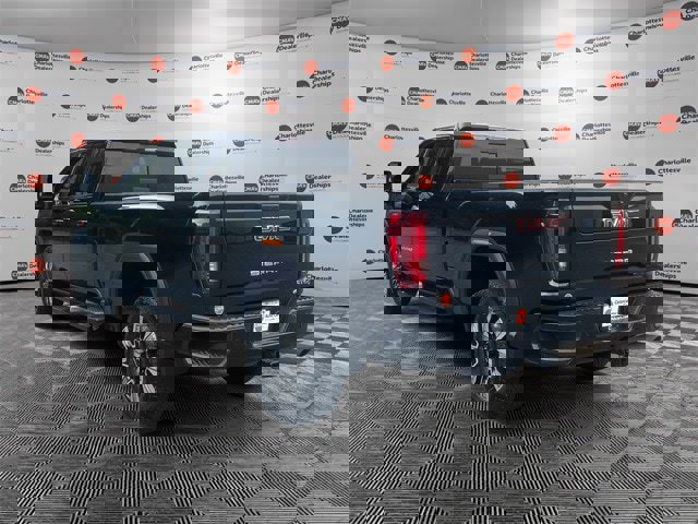 Used 2021 GMC Sierra 2500 AT4 w/ AT4 Preferred Package image 3