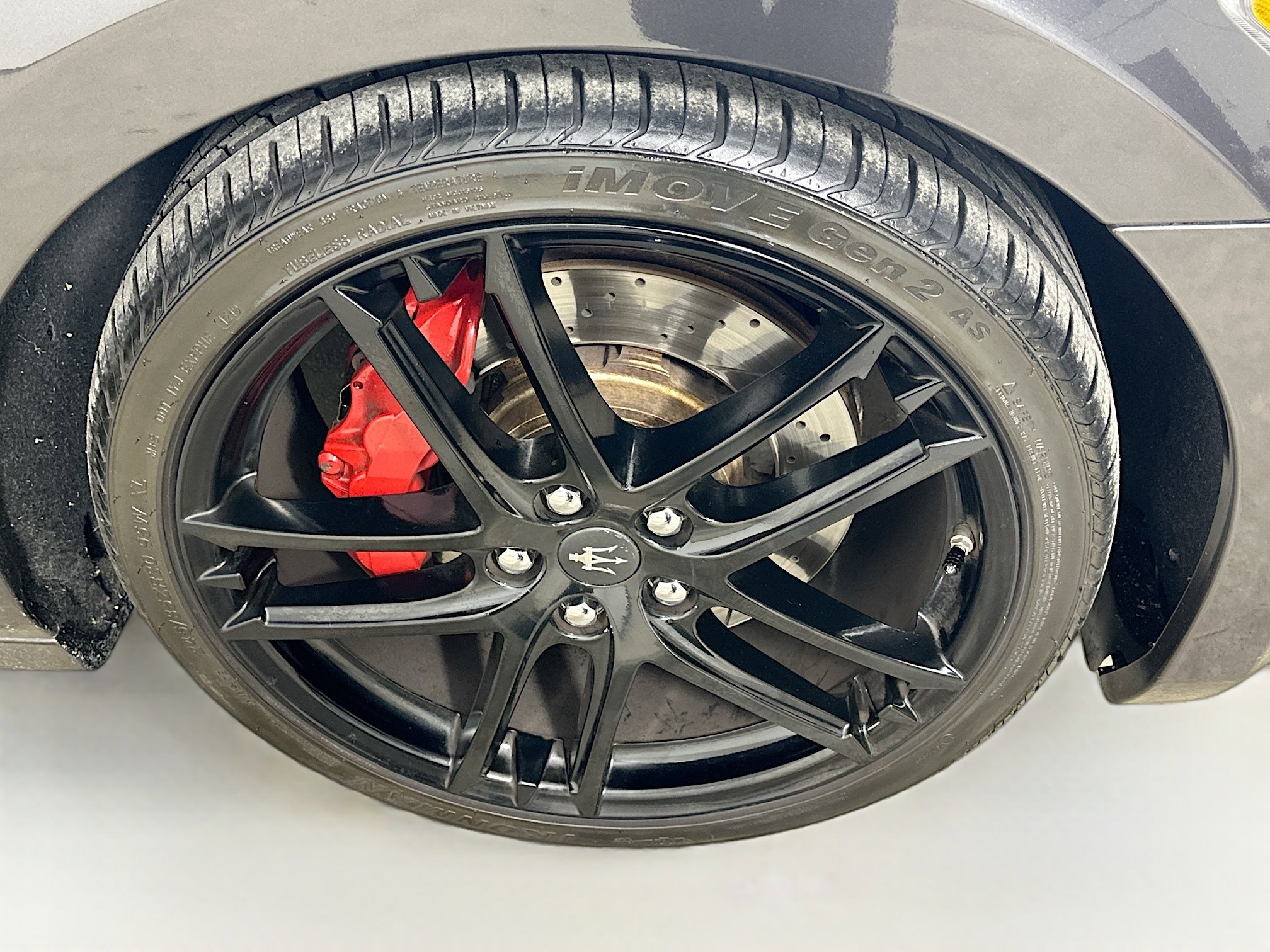 Used 2015 Maserati GranTurismo Sport RWD image 11