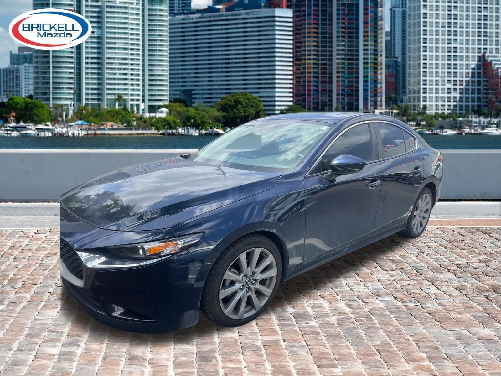 Used 2022 MAZDA MAZDA3 s FWD image 2