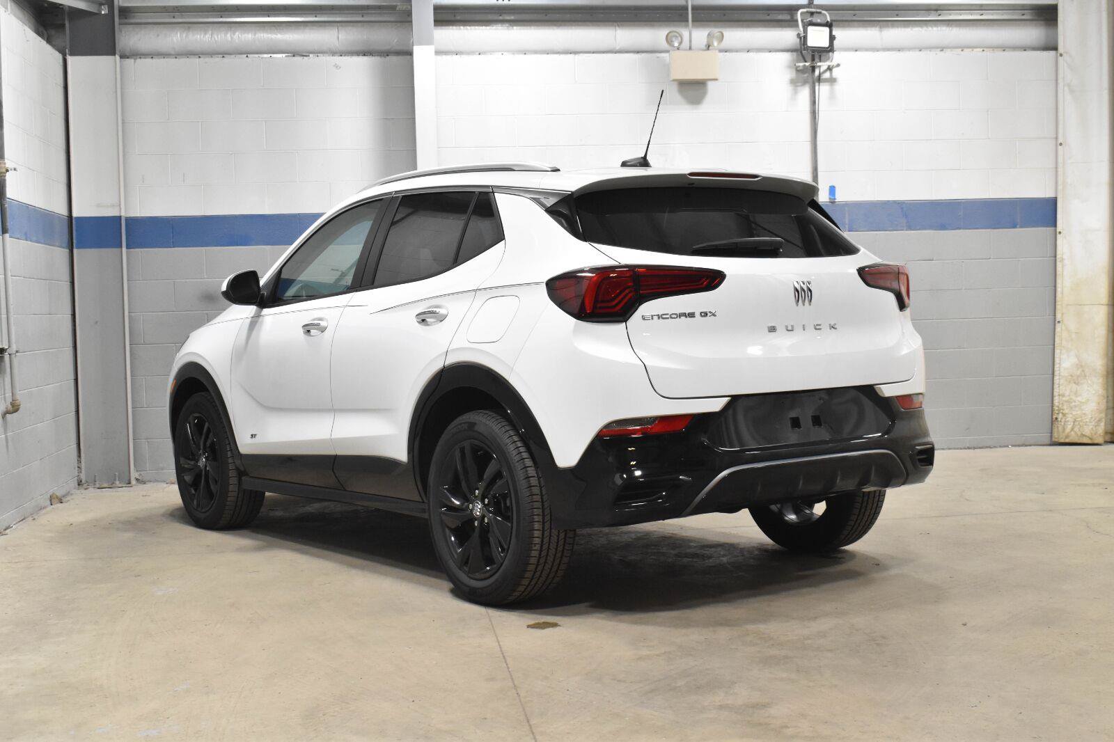 Used 2026 Buick Encore GX Sport Touring w/ Comfort Package FWD image 16
