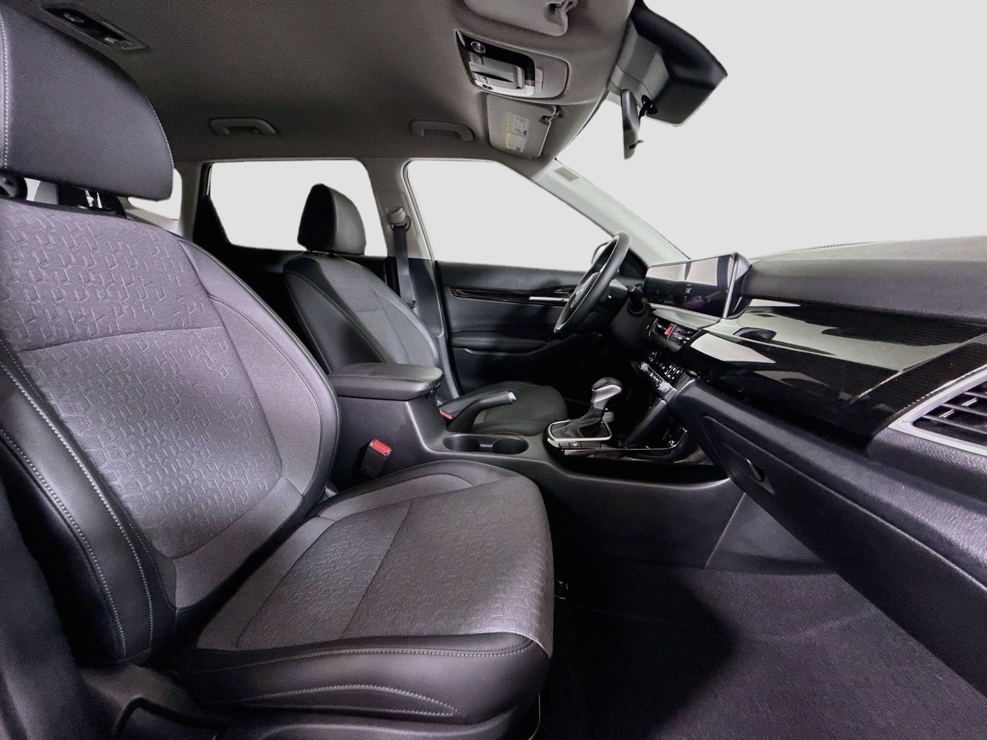 Used 2024 Kia Seltos S FWD image 29
