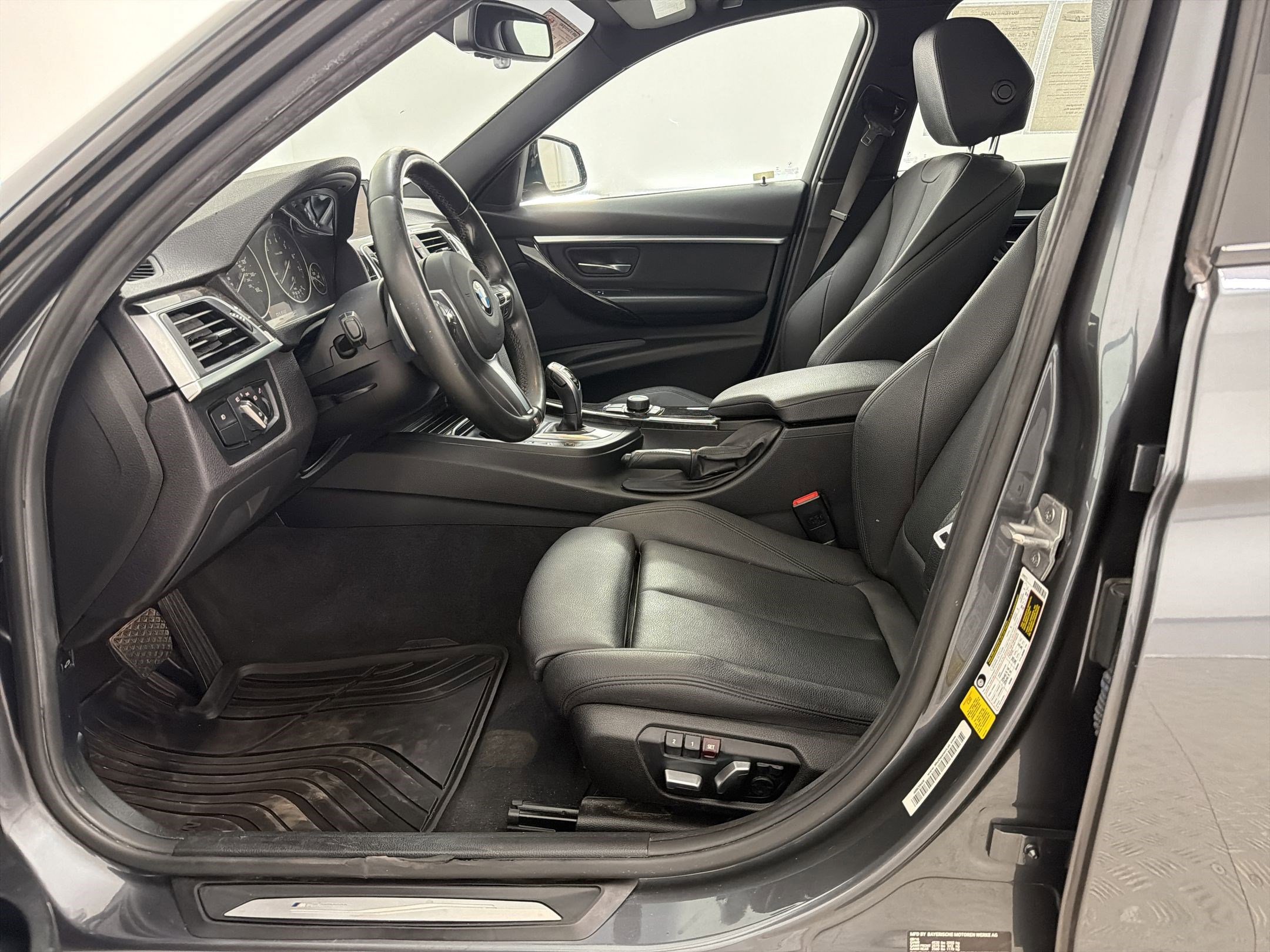 Used 2017 BMW 330i Sedan image 5