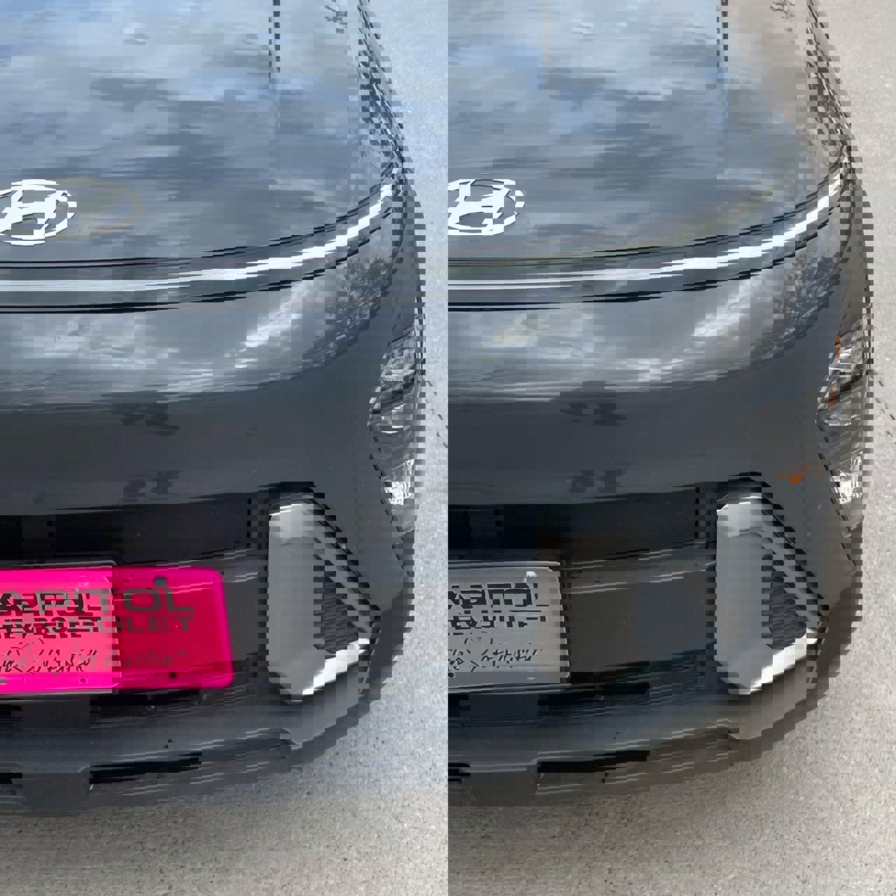 Used 2024 Hyundai Kona SEL image 7