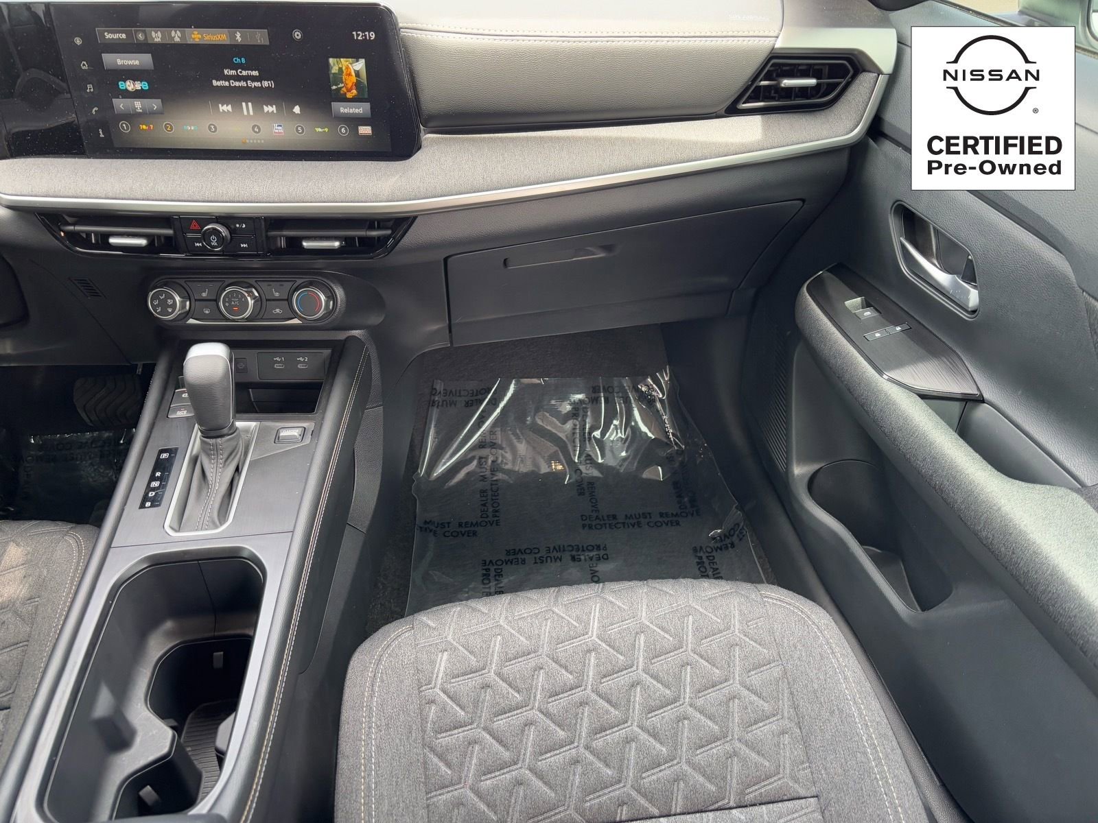 Certified 2025 Nissan Kicks SV w/ SV Premium Package AWD/4WD image 15