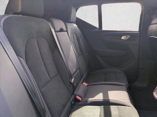 Used 2026 Volvo XC40 B5 Ultra w/ Protection Package Premier image 24