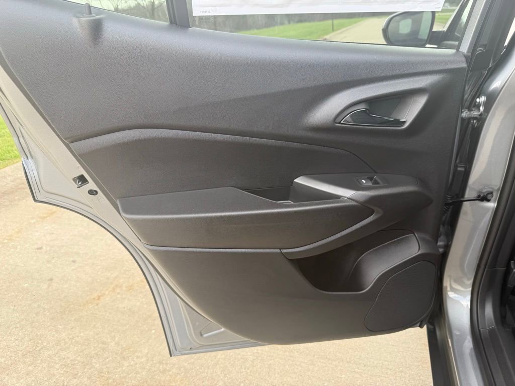 New 2026 Chevrolet Trax RS image 12