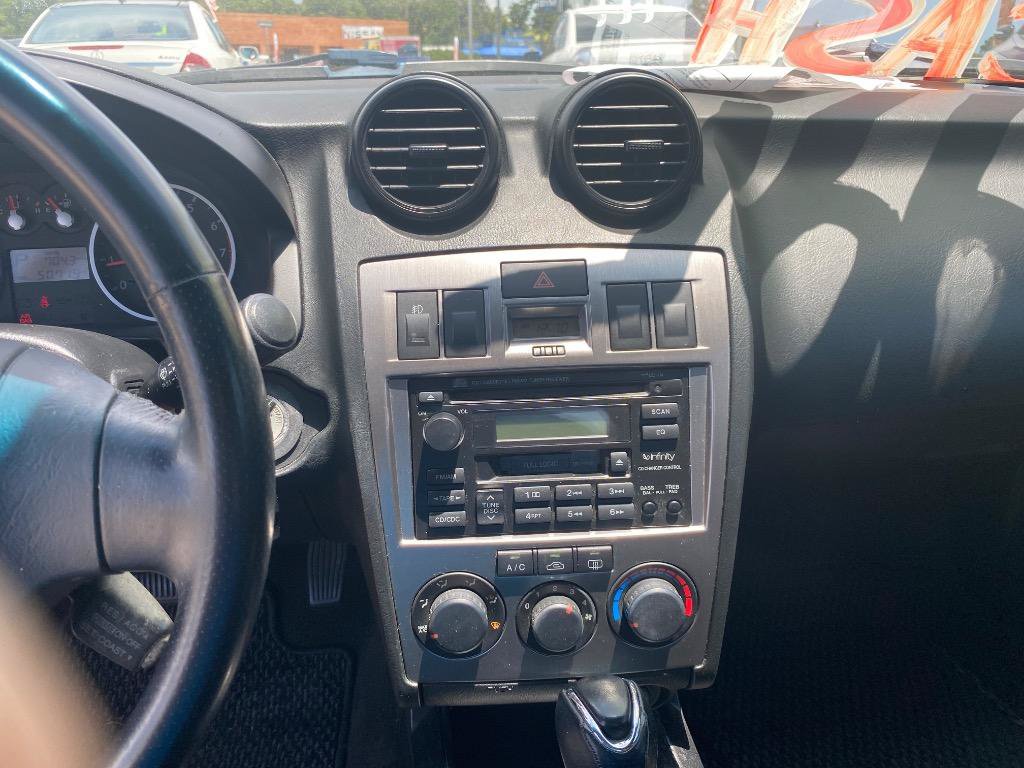Used 2004 Hyundai Tiburon GT FWD image 28