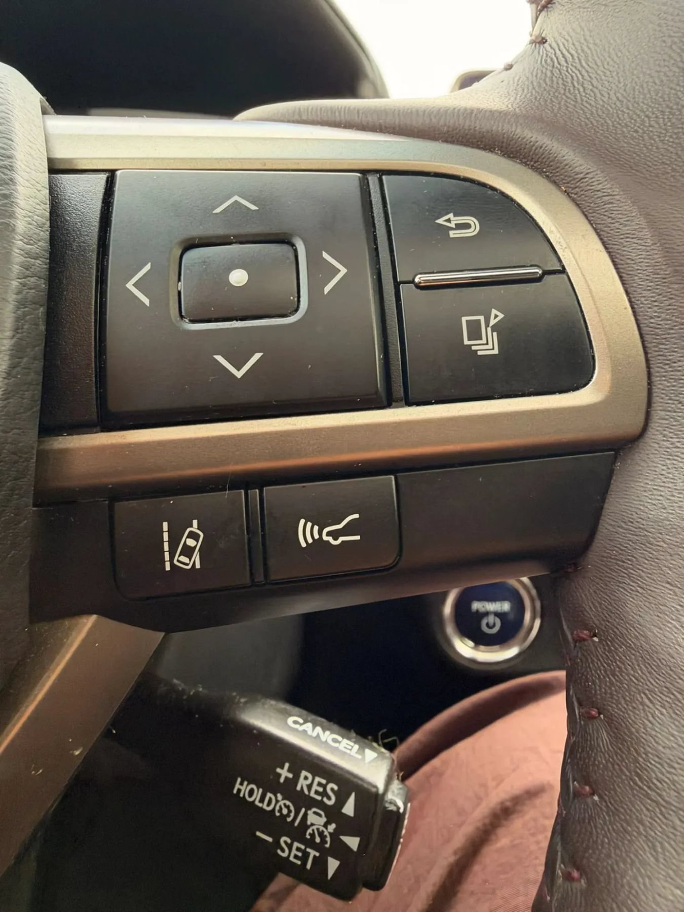 Used 2019 Lexus RX 450h AWD w/ Navigation Package image 10