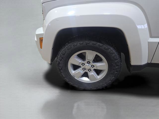 Used 2009 Jeep Liberty Sport image 15