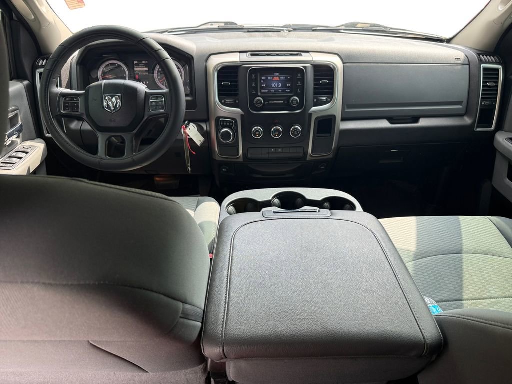 Used 2019 RAM 1500 Classic SLT RWD image 10