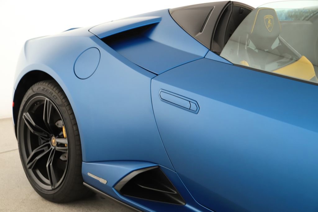 Used 2020 Lamborghini Huracan EVO RWD image 41