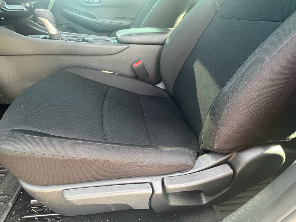 Used 2025 Nissan Sentra S FWD image 20