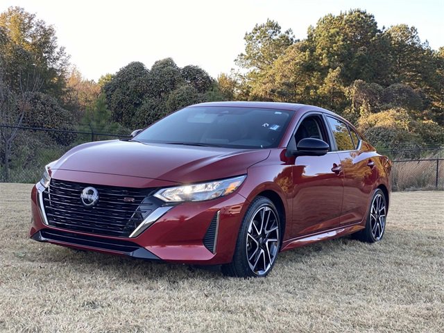 Used 2024 Nissan Sentra SR w/ SR Premium Package image 10