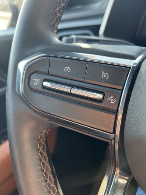 Used 2023 GMC Canyon AT4 w/ AT4 Premium Package image 13