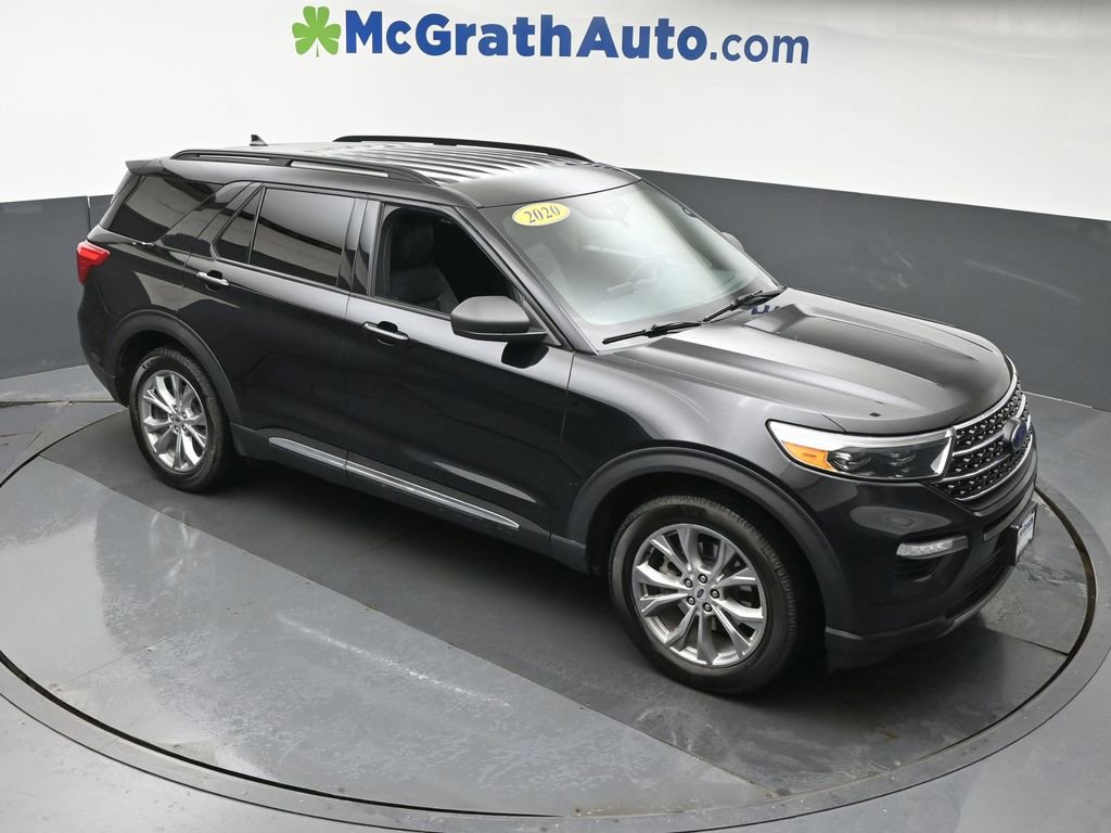 Used 2020 Ford Explorer XLT w/ Equipment Group 202A image 3