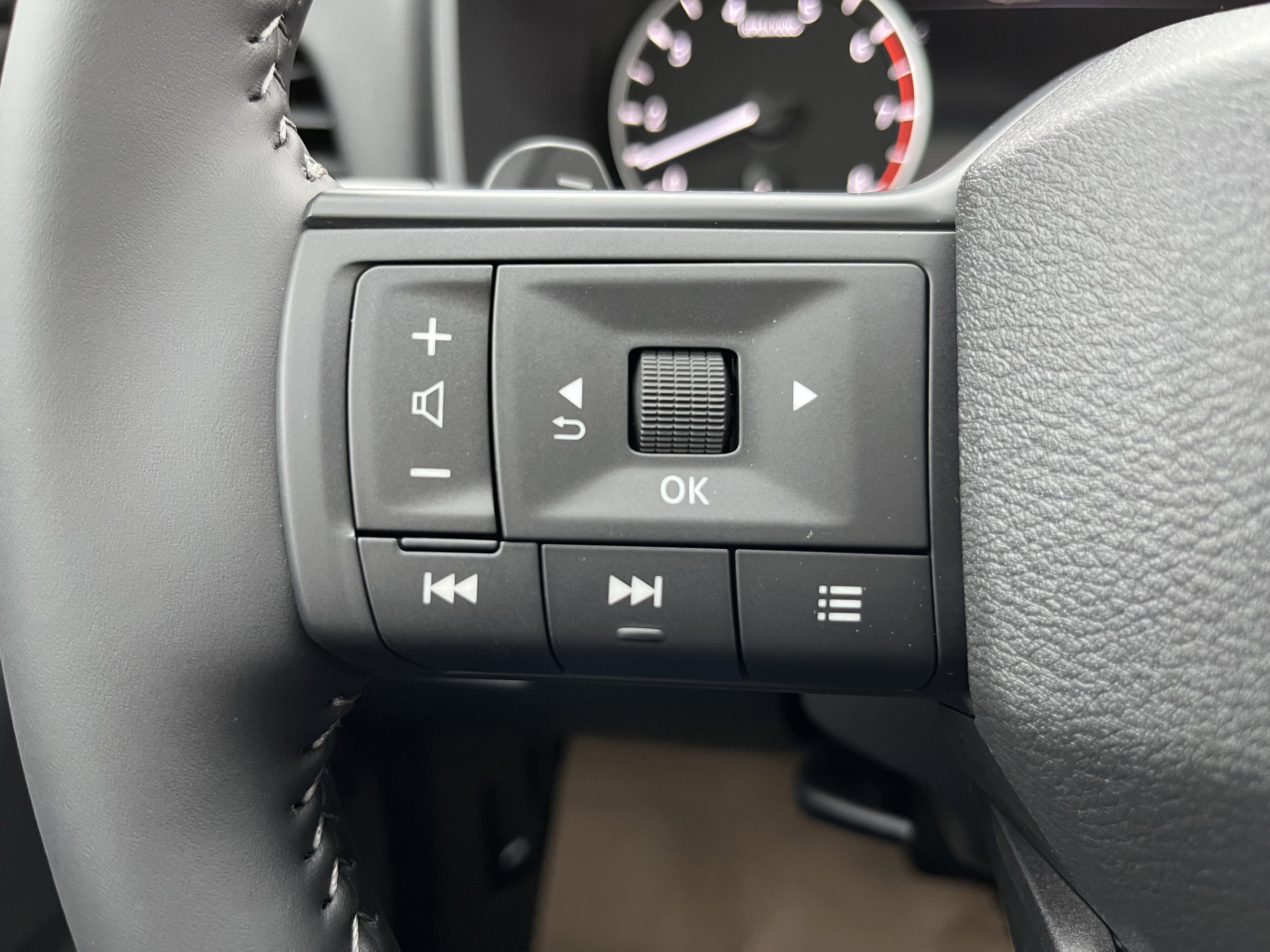 New 2026 Nissan Rogue SV w/ SV Premium Package image 22