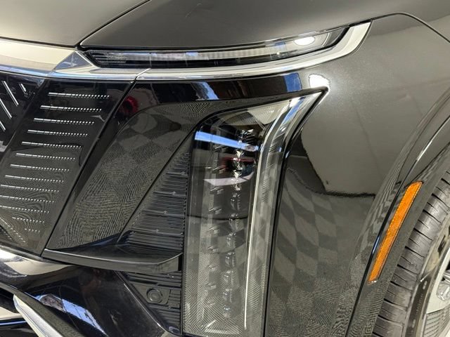Certified 2026 Cadillac Vistiq Luxury AWD/4WD image 13