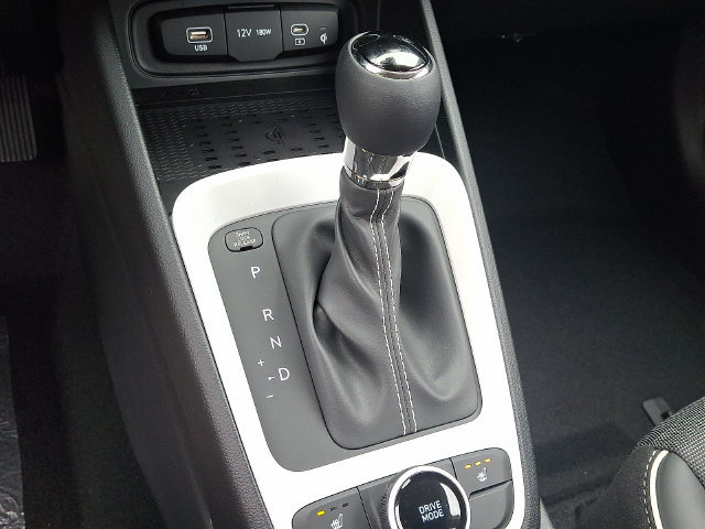 New 2026 Hyundai Venue SEL FWD image 14