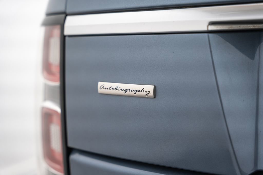 Used 2018 Land Rover Range Rover Long Wheelbase Autobiography AWD/4WD image 9