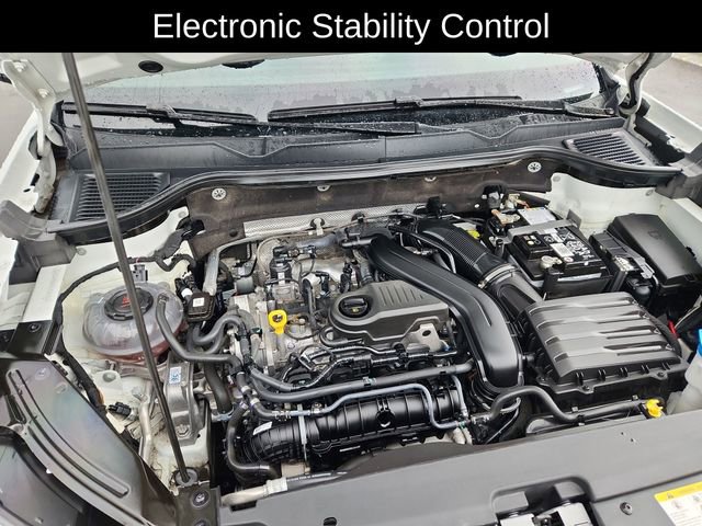 Used 2024 Volkswagen Taos SE image 14