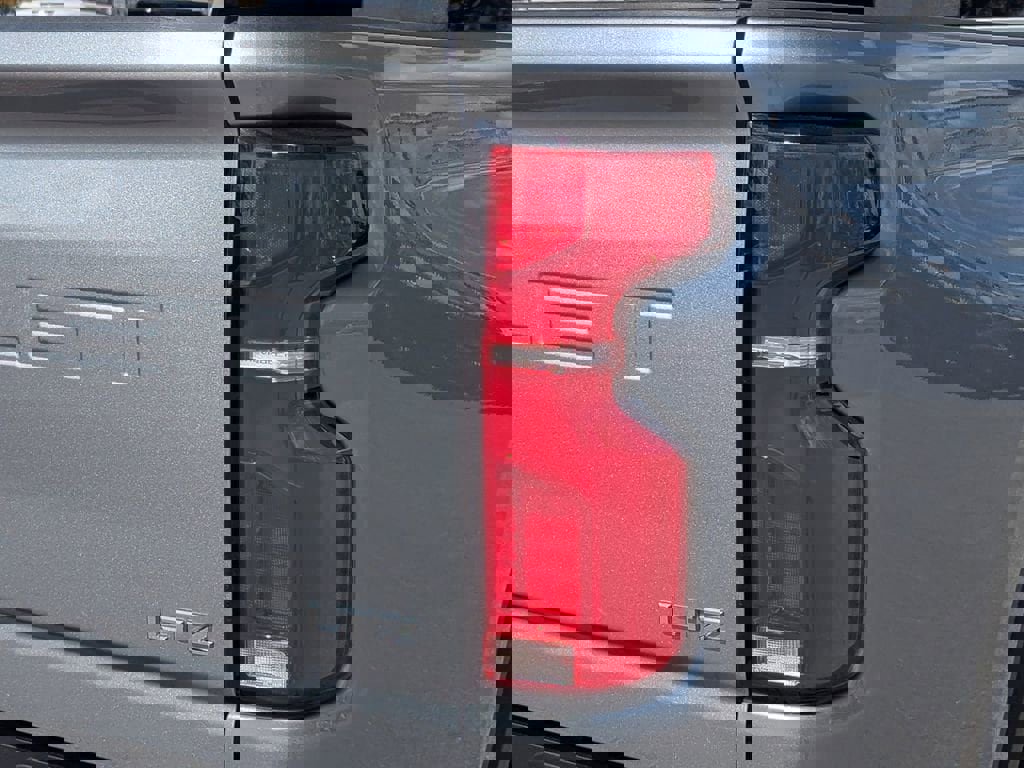 Certified 2026 Chevrolet Silverado 2500 LTZ w/ LTZ Convenience Package image 7