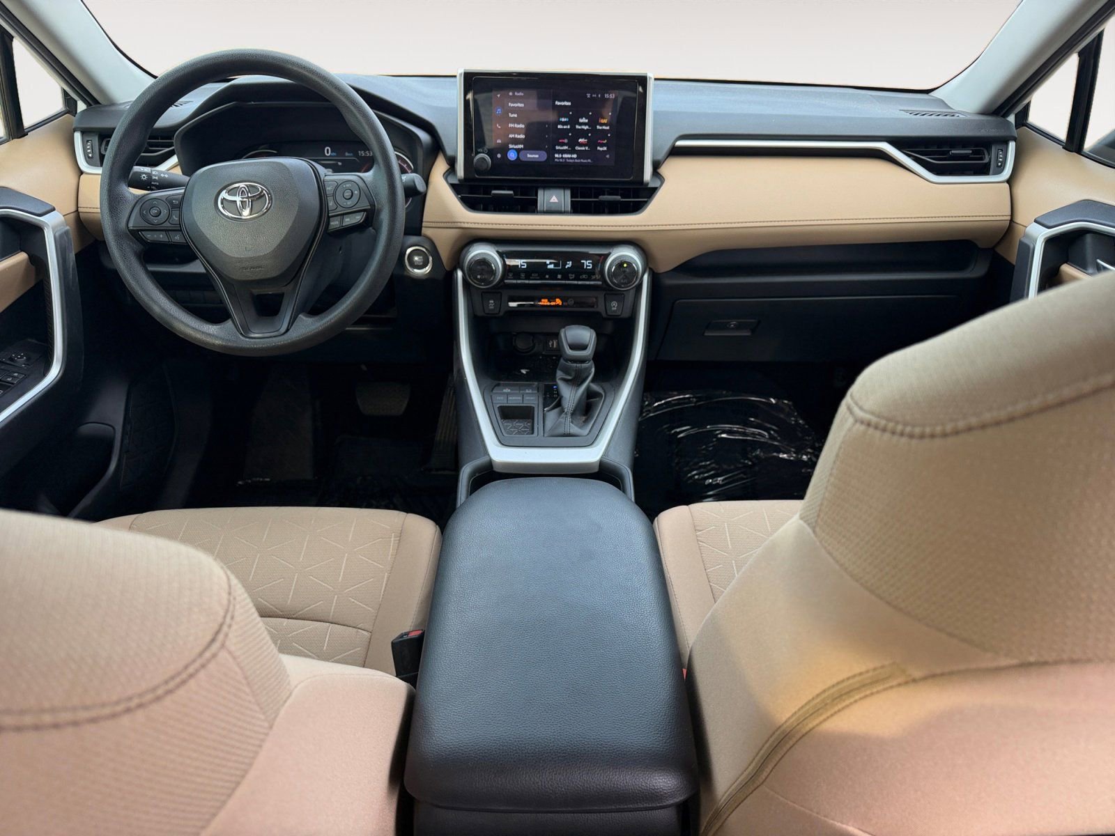 Used 2023 Toyota RAV4 XLE image 10