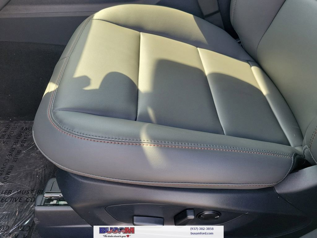 New 2026 Ford Explorer Active w/ Active Comfort Package image 19