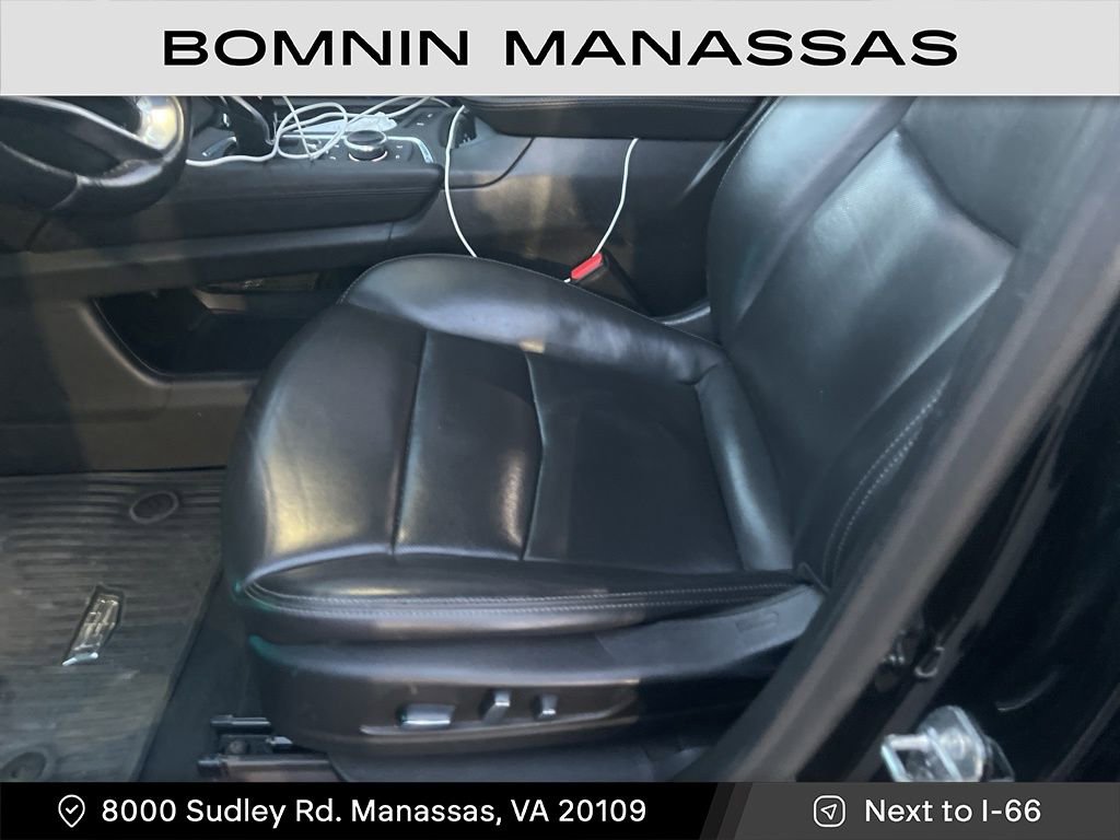 Used 2022 Cadillac XT6 Premium Luxury image 10