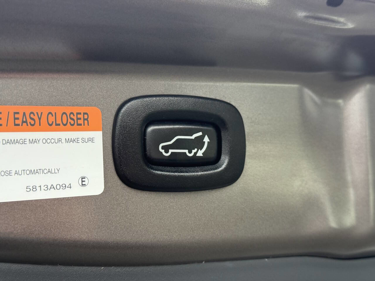 Used 2018 Mitsubishi Outlander SEL image 7