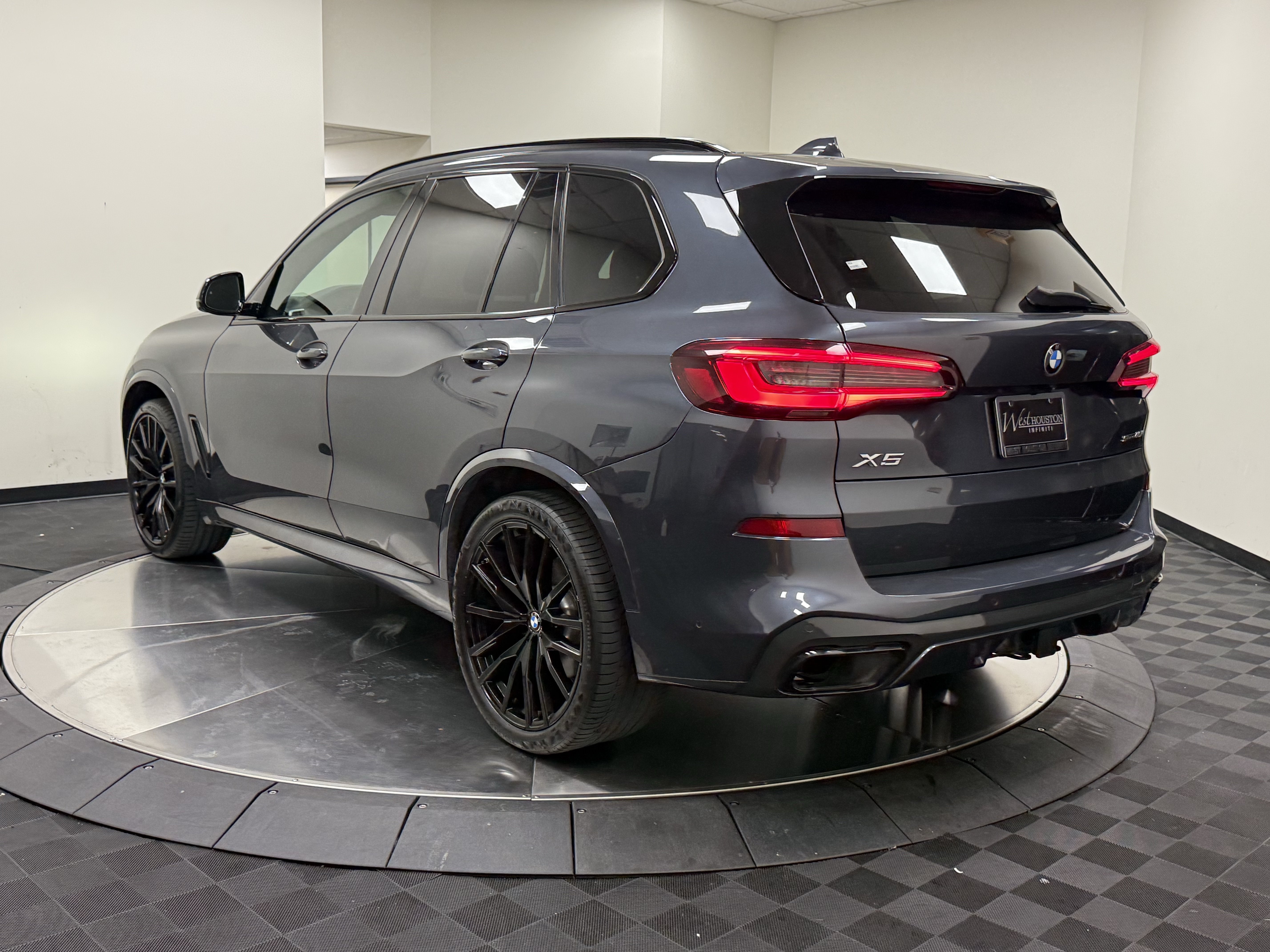 Used 2020 BMW X5 sDrive40i w/ M Sport Package RWD image 6