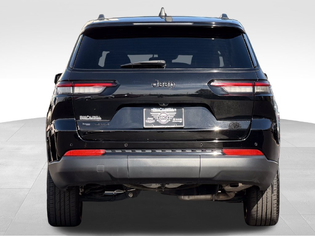 Used 2023 Jeep Grand Cherokee L Laredo AWD/4WD image 5