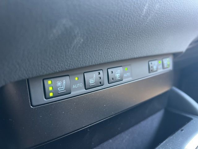 Used 2025 Lexus ES 300h w/ Premium Package image 21