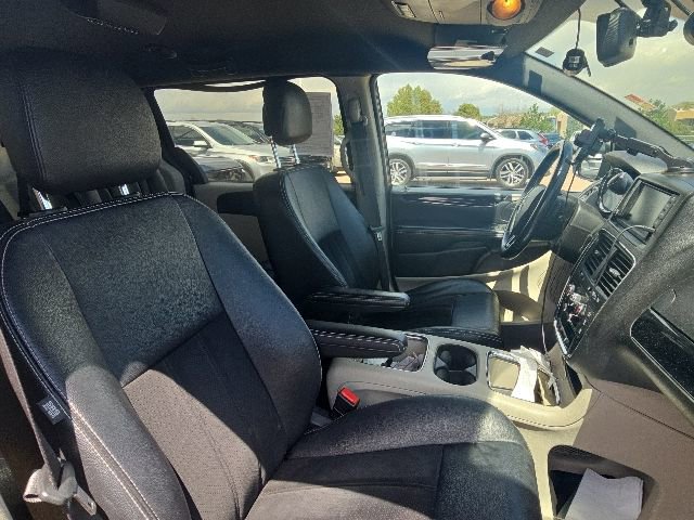 Used 2018 Dodge Grand Caravan SXT FWD image 15