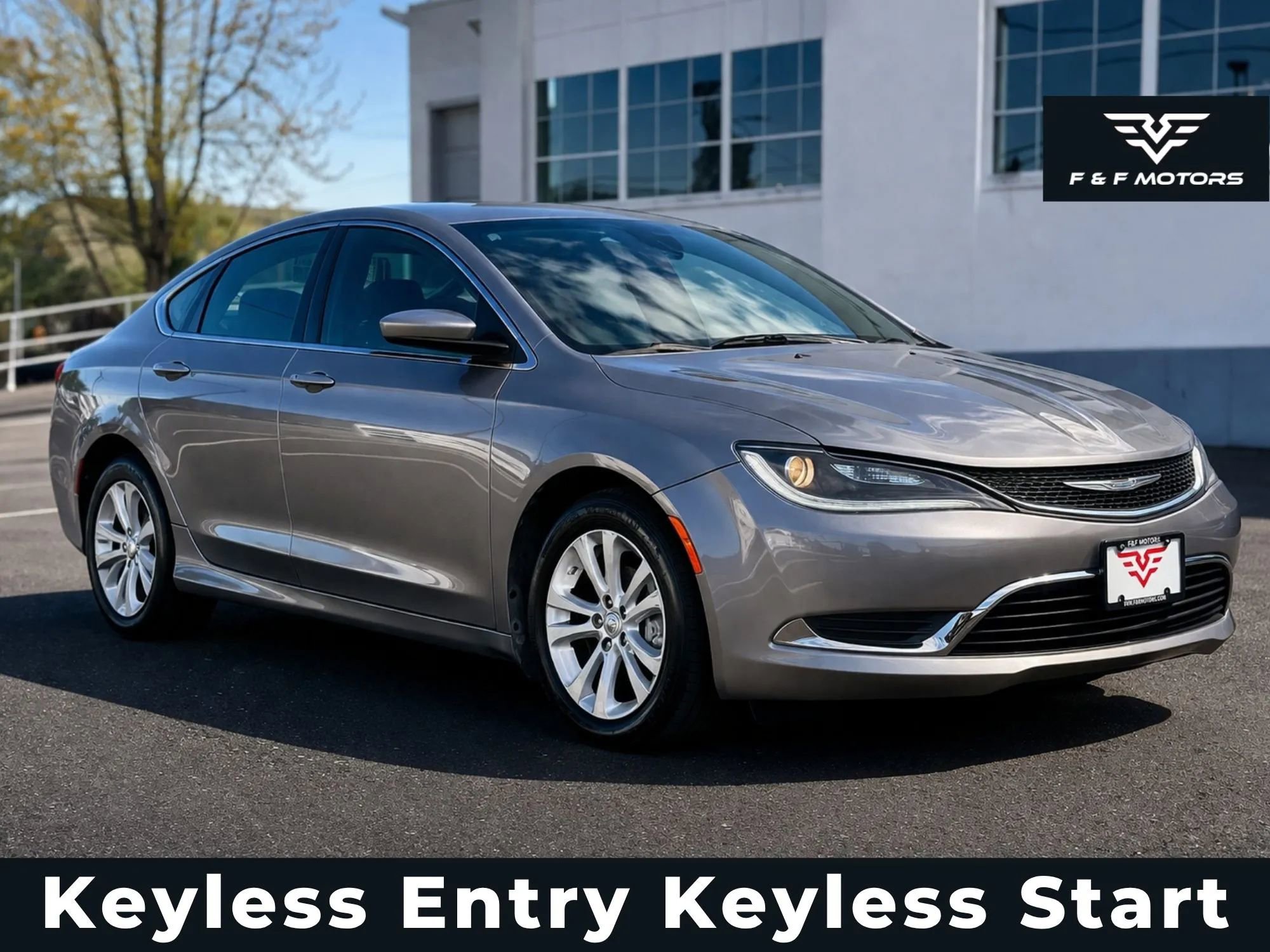 Used 2015 Chrysler 200 Limited FWD image 1