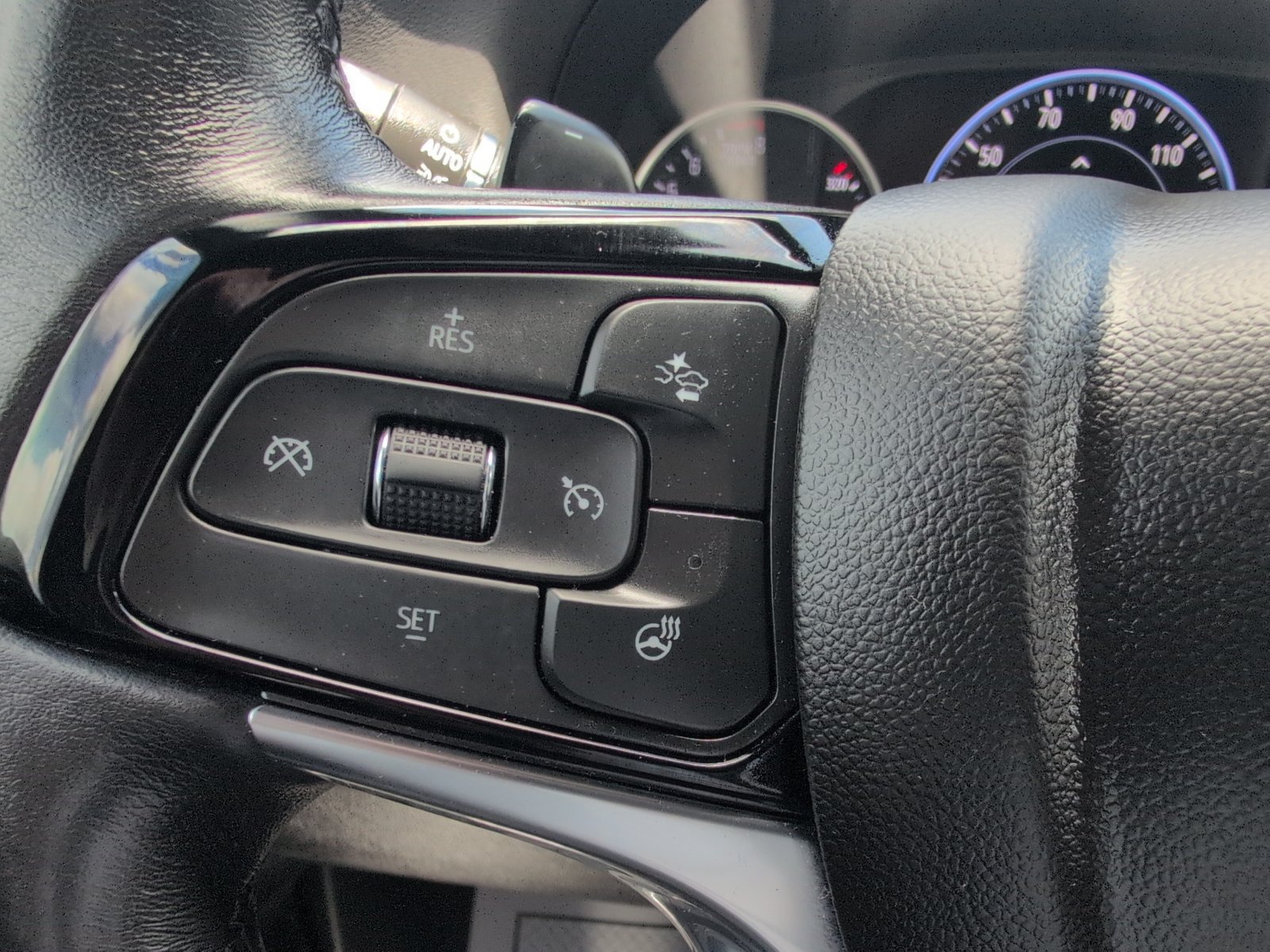 Used 2023 Buick Enclave Avenir w/ Trailering Package, 5000 lbs. FWD image 30