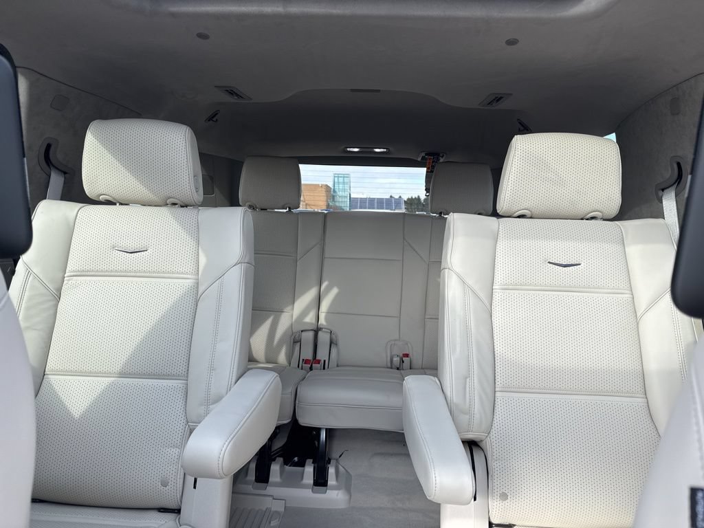 Used 2025 Cadillac Escalade Sport Platinum AWD/4WD image 46